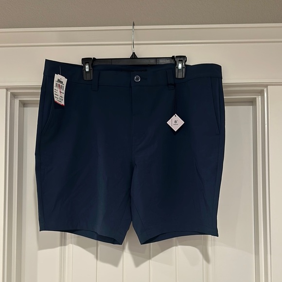 Travis Matthew men’s TECH CHINO SHORT shorts 8IN 8 inch inseam size 40 NWT - Picture 1 of 5